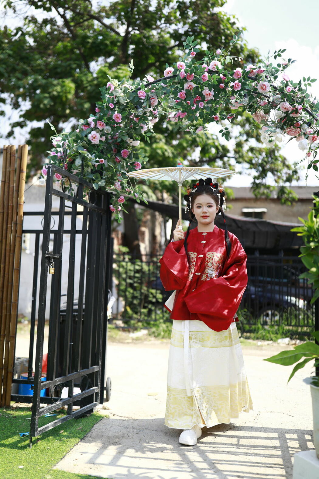 YiTuYu艺图语 Vol.9827 M (18P)