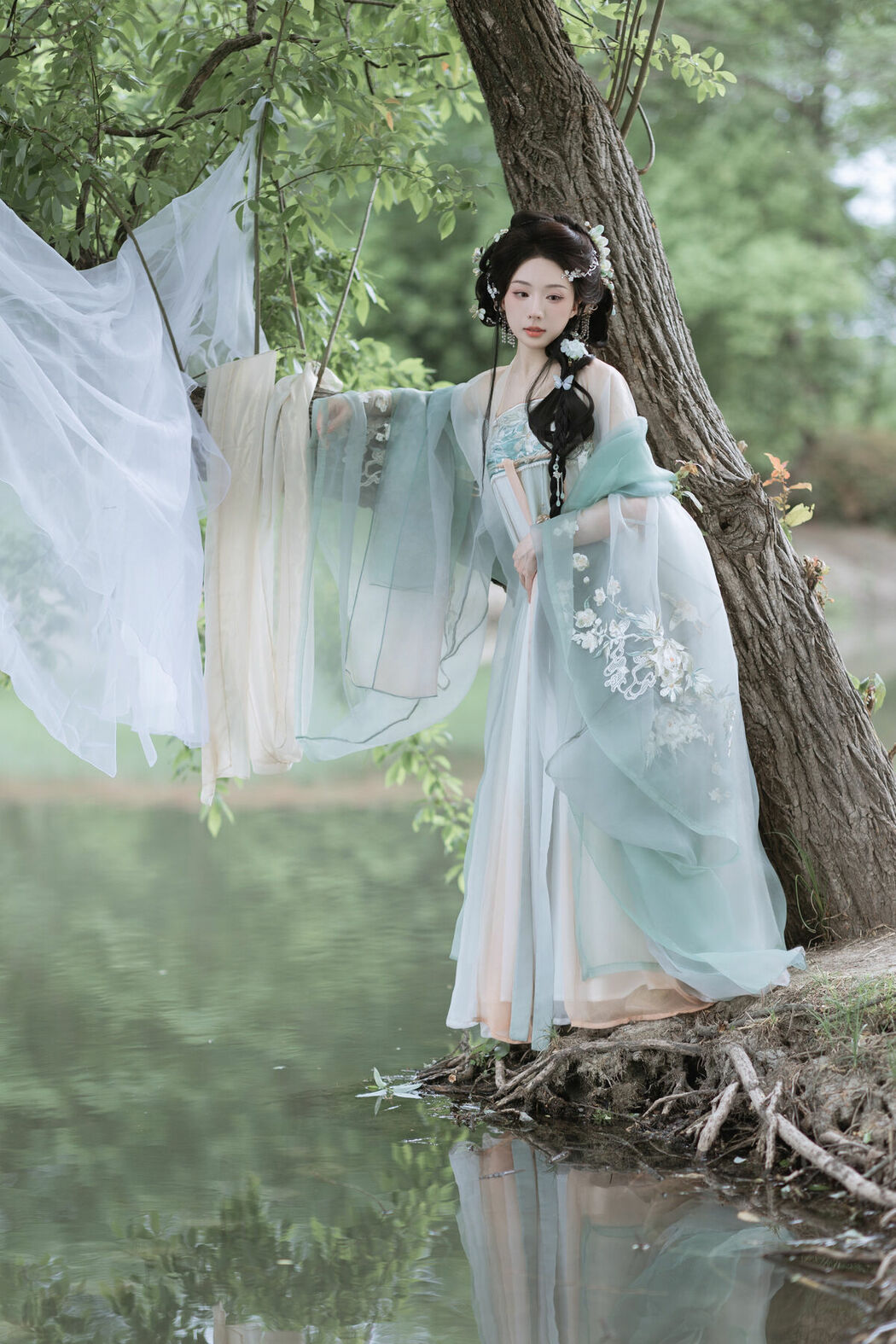 YiTuYu艺图语 Vol.9830 Shi Nan Yuan Bu Shi Zhou (62P)