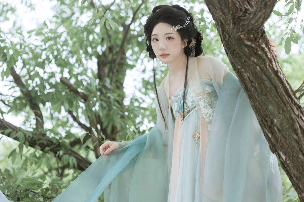 YiTuYu艺图语 Vol.9830 Shi Nan Yuan Bu Shi Zhou (62P)
