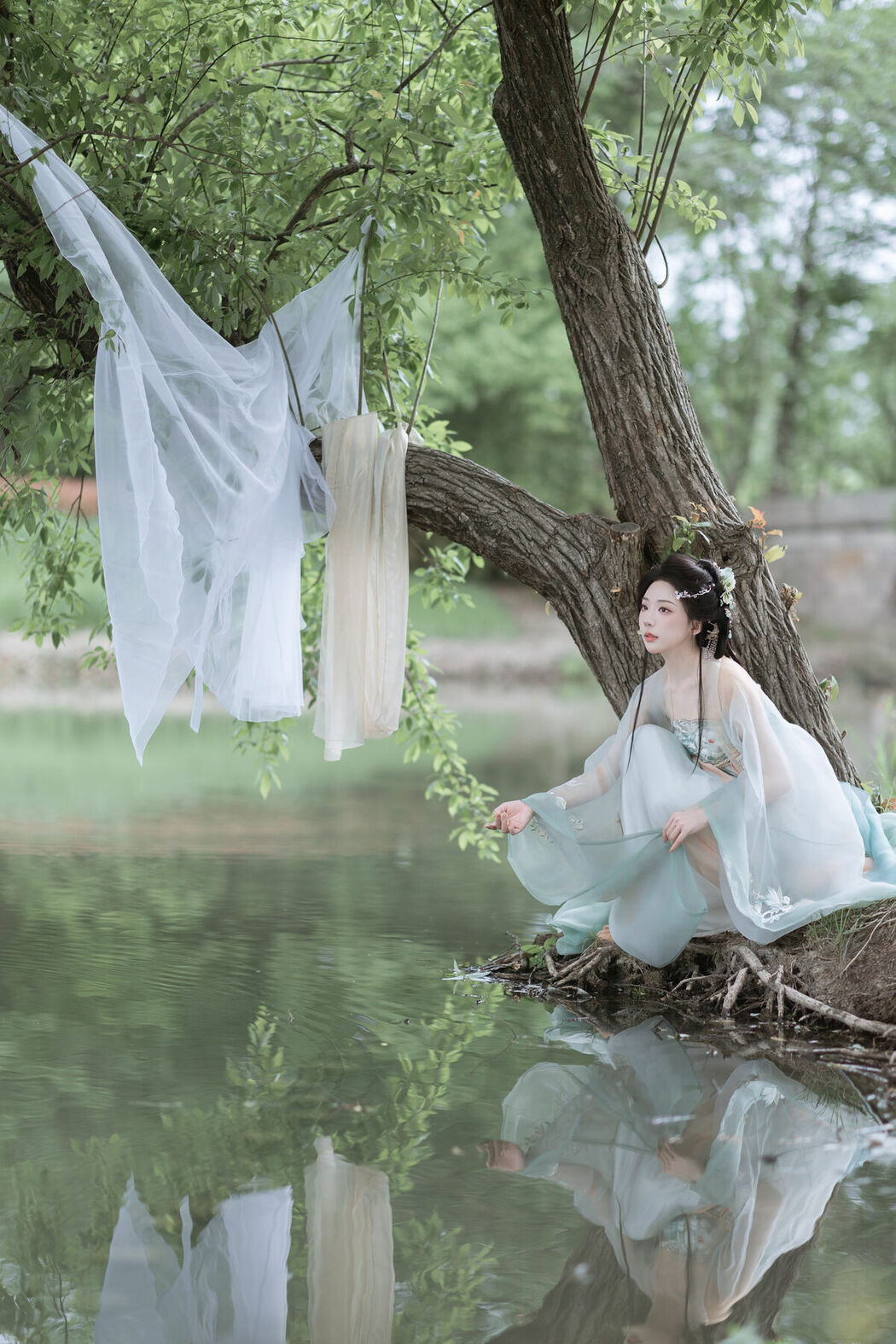 YiTuYu艺图语 Vol.9830 Shi Nan Yuan Bu Shi Zhou (62P)