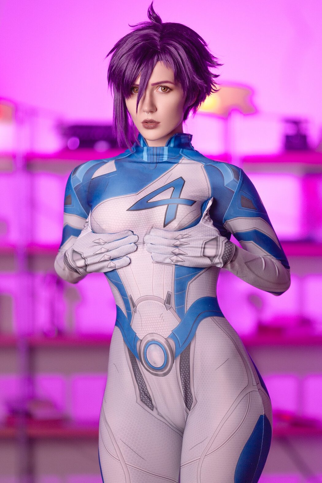 Coser@Mik Allenmiakanayuri – Invisigal (69P) Cover Photo