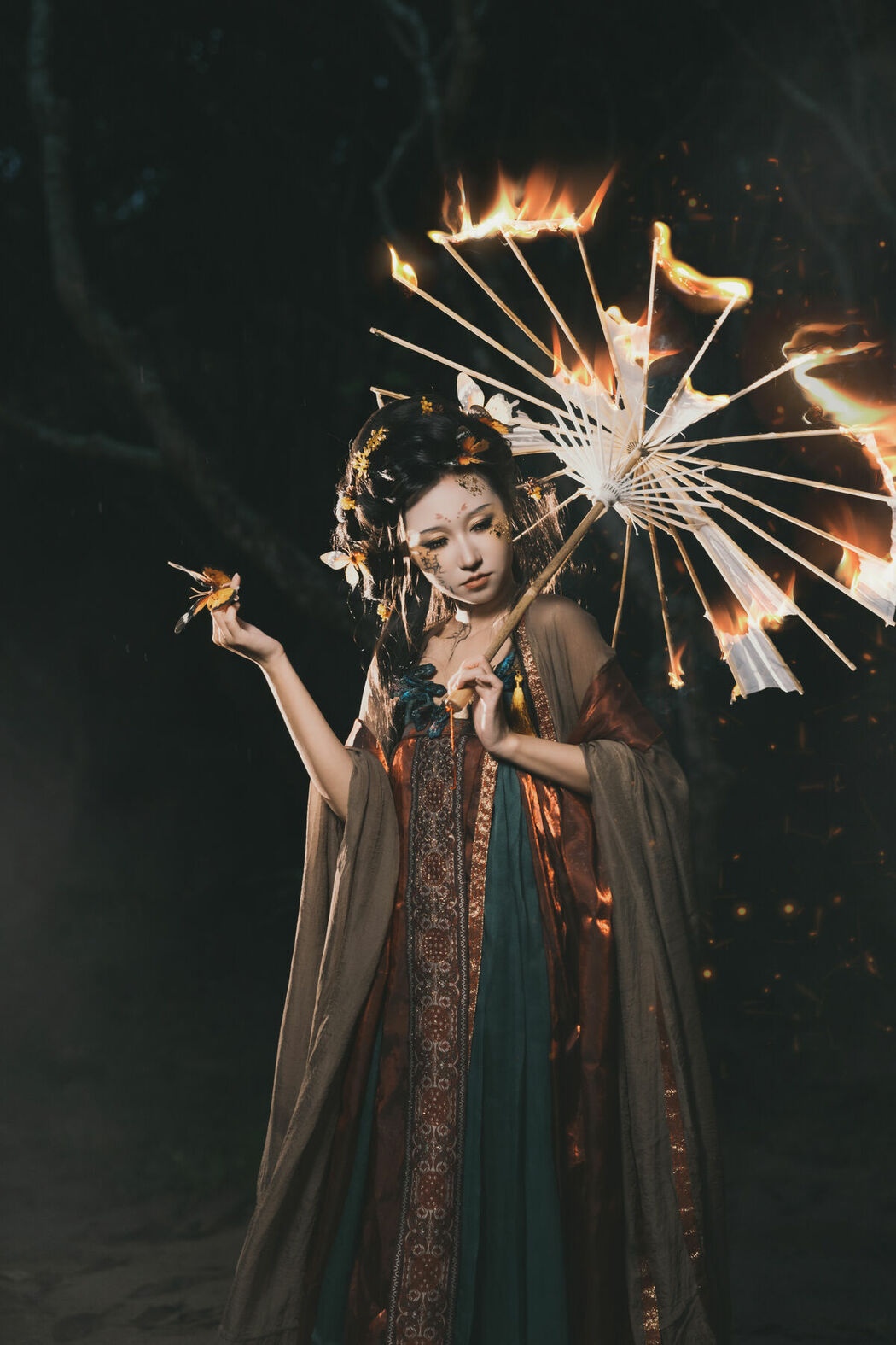 YiTuYu艺图语 Vol.9835 Shi Lin Lin Ya (26P)