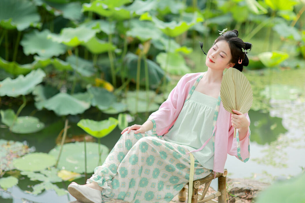 YiTuYu艺图语 Vol.9841 Xiao Mao Yu Gan (14P)
