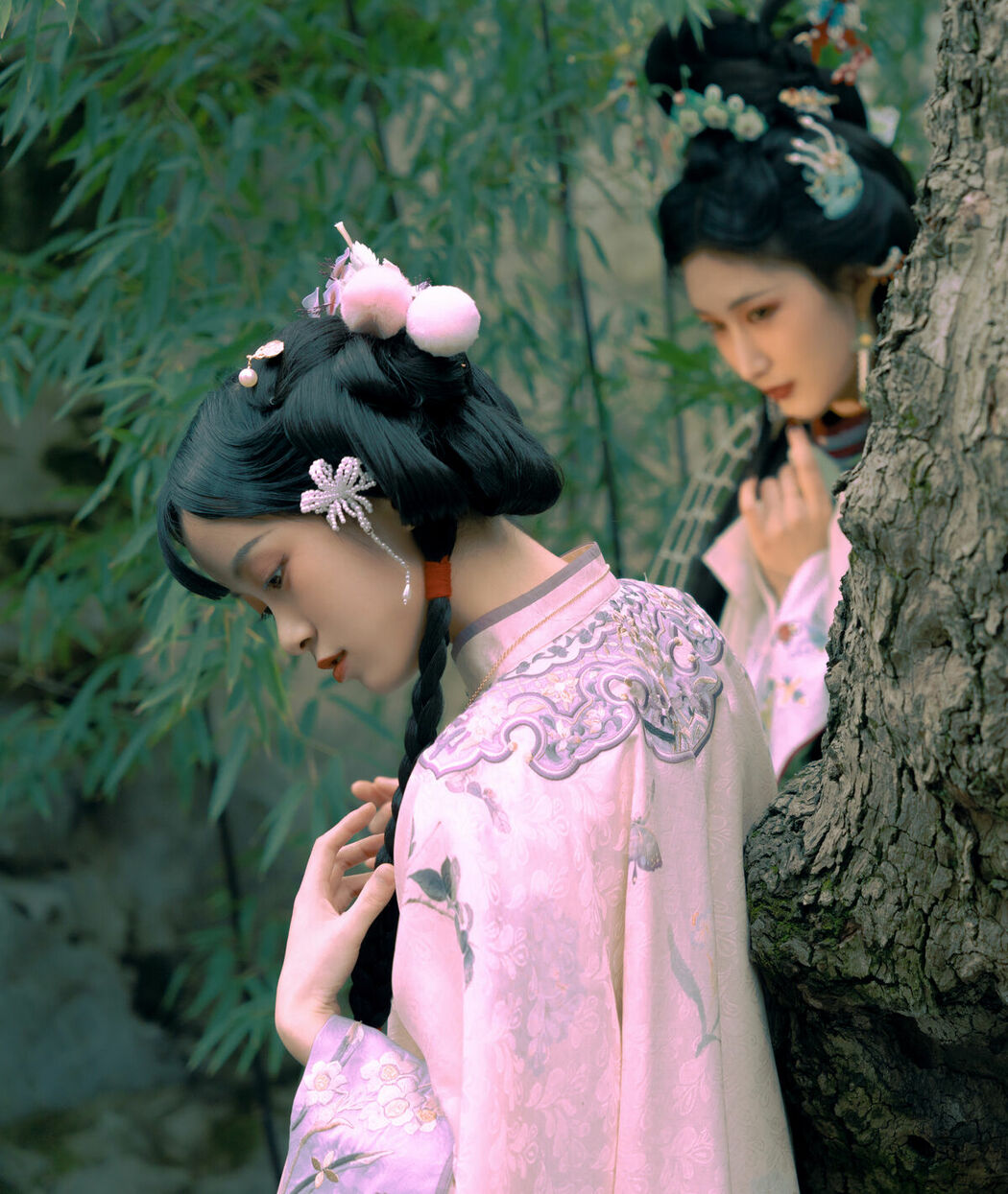 YiTuYu艺图语 Vol.9846 He Li Han (24P)