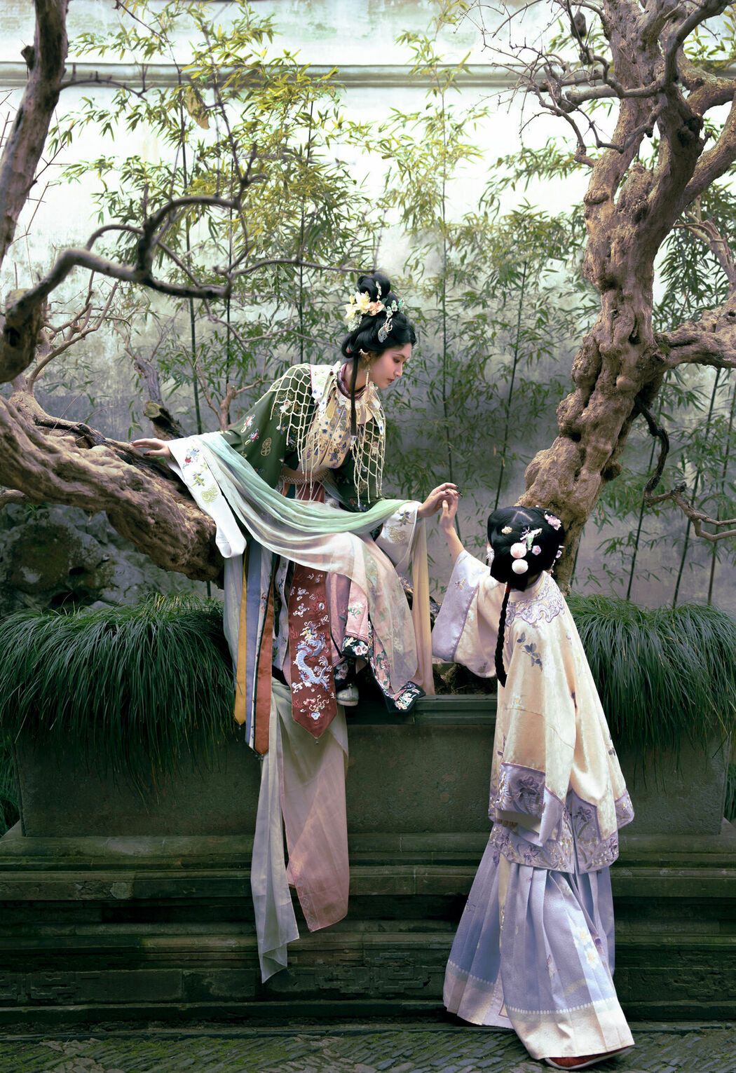 YiTuYu艺图语 Vol.9846 He Li Han (24P)