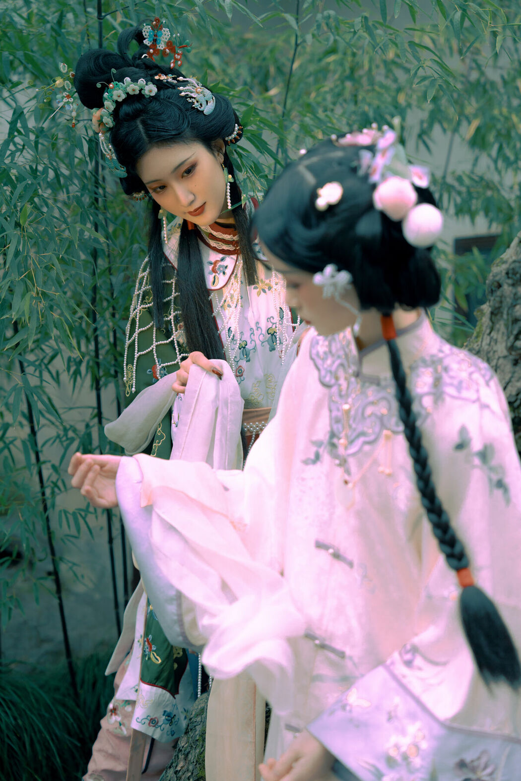 YiTuYu艺图语 Vol.9846 He Li Han (24P)