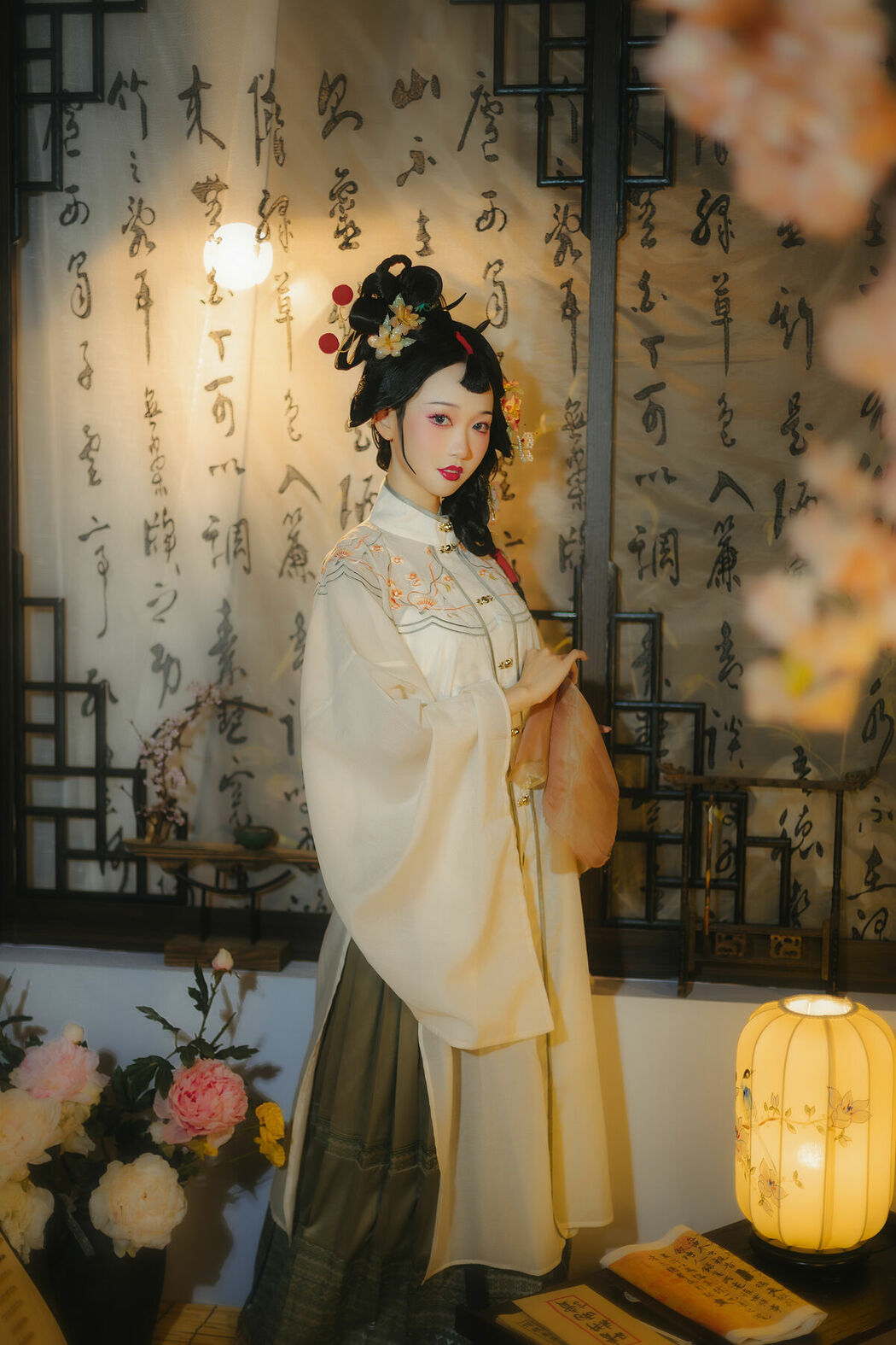 YiTuYu艺图语 Vol.9850 Nian Nian (27P)