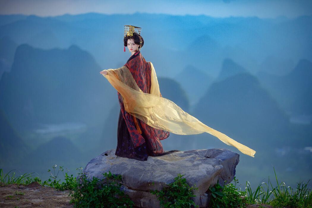 YiTuYu艺图语 Vol.9849 Long Mei Er (14P)