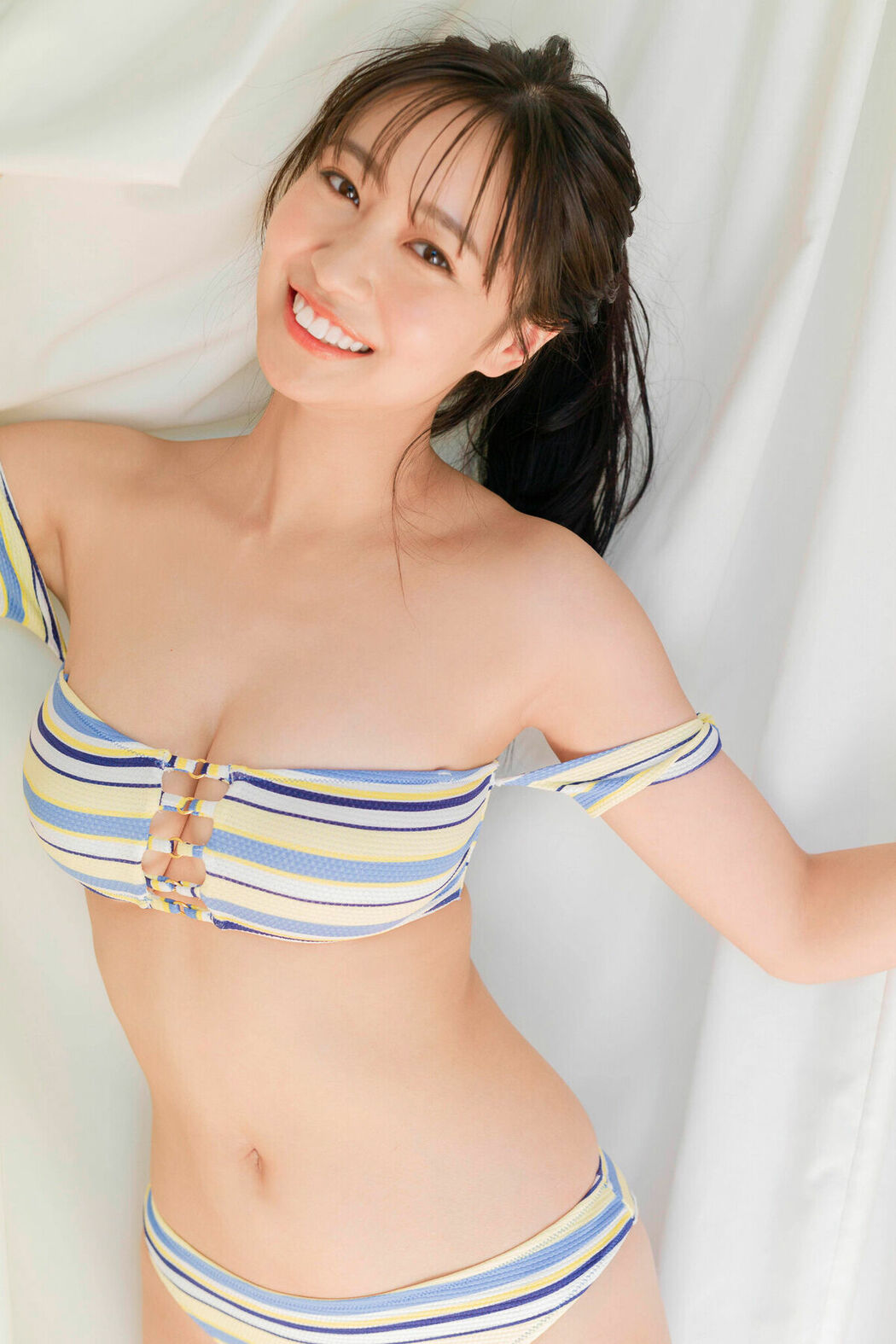 JP Aoi Mizobata 溝端葵 – FRIDAYデジタル写真集 夏のはじめ (56P)