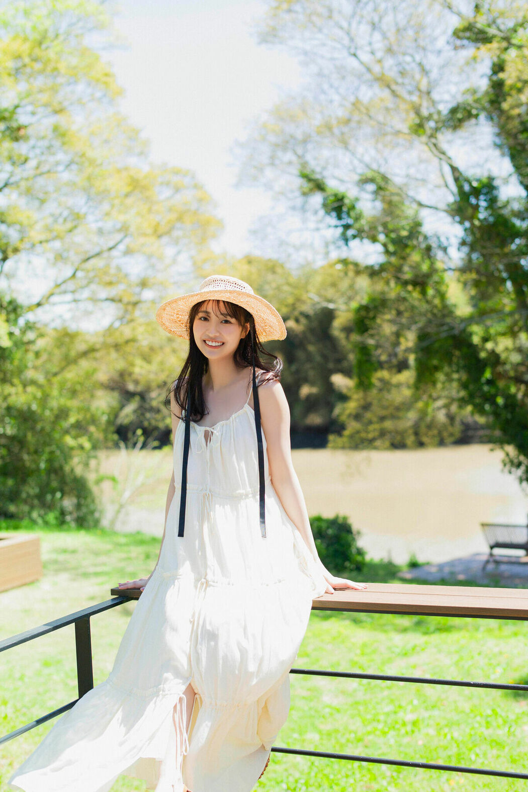 JP Aoi Mizobata 溝端葵 – FRIDAYデジタル写真集 夏のはじめ (56P)
