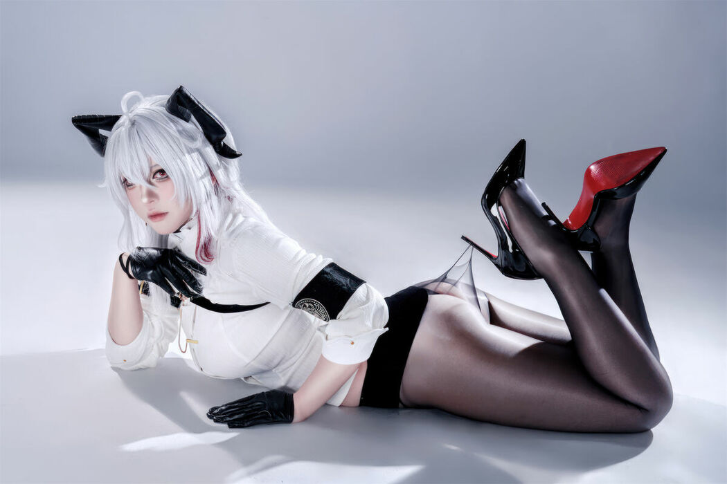 Coser@半半子 – 鸣潮 赞妮 (58P)