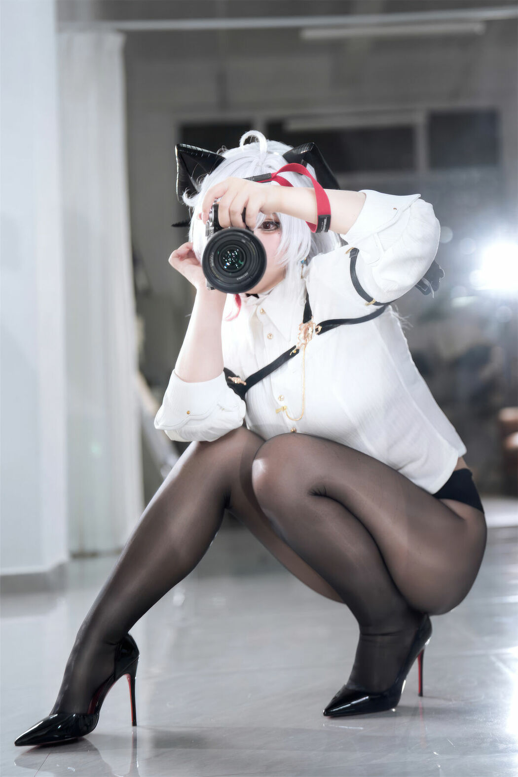 Coser@半半子 – 鸣潮 赞妮 (58P)