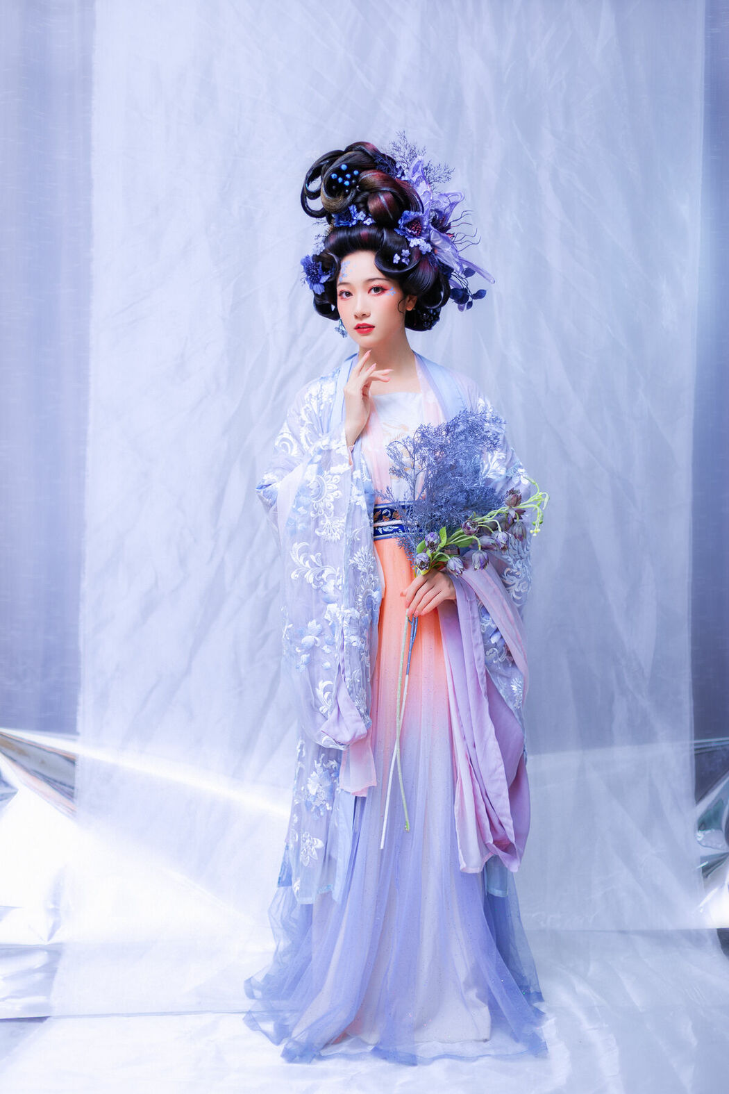YiTuYu艺图语 Vol.9857 Li Xiao Xin (20P)