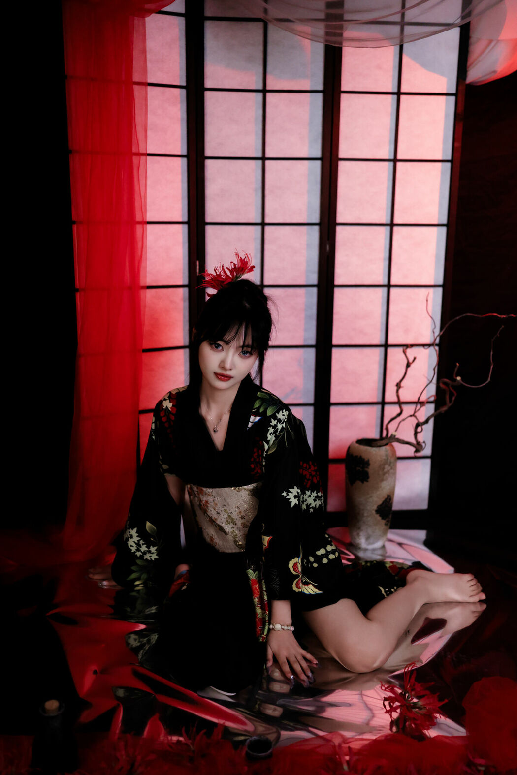 YiTuYu艺图语 Vol.9855 ## (26P)
