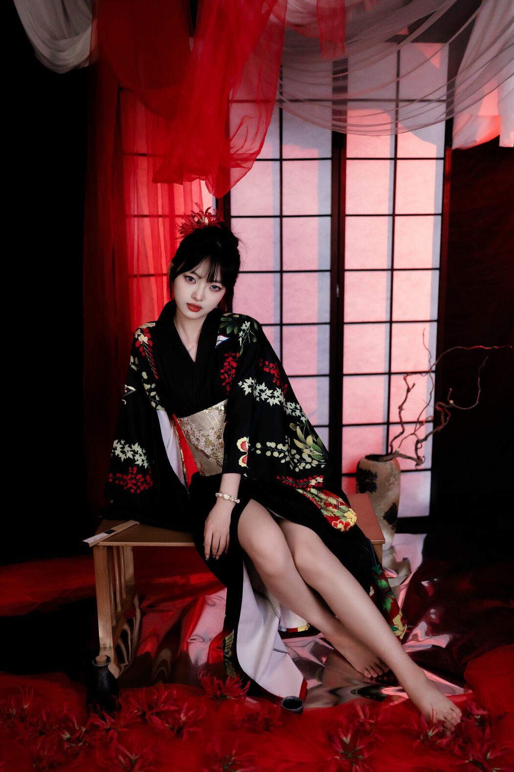 YiTuYu艺图语 Vol.9855 ## (26P)