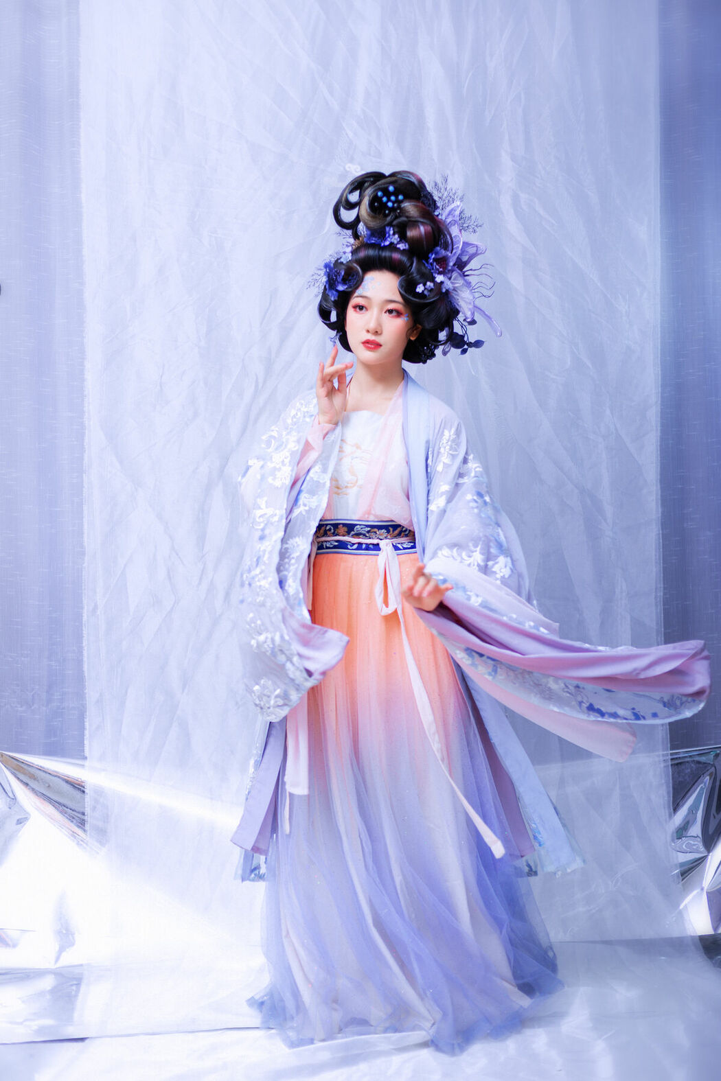 YiTuYu艺图语 Vol.9857 Li Xiao Xin (20P)