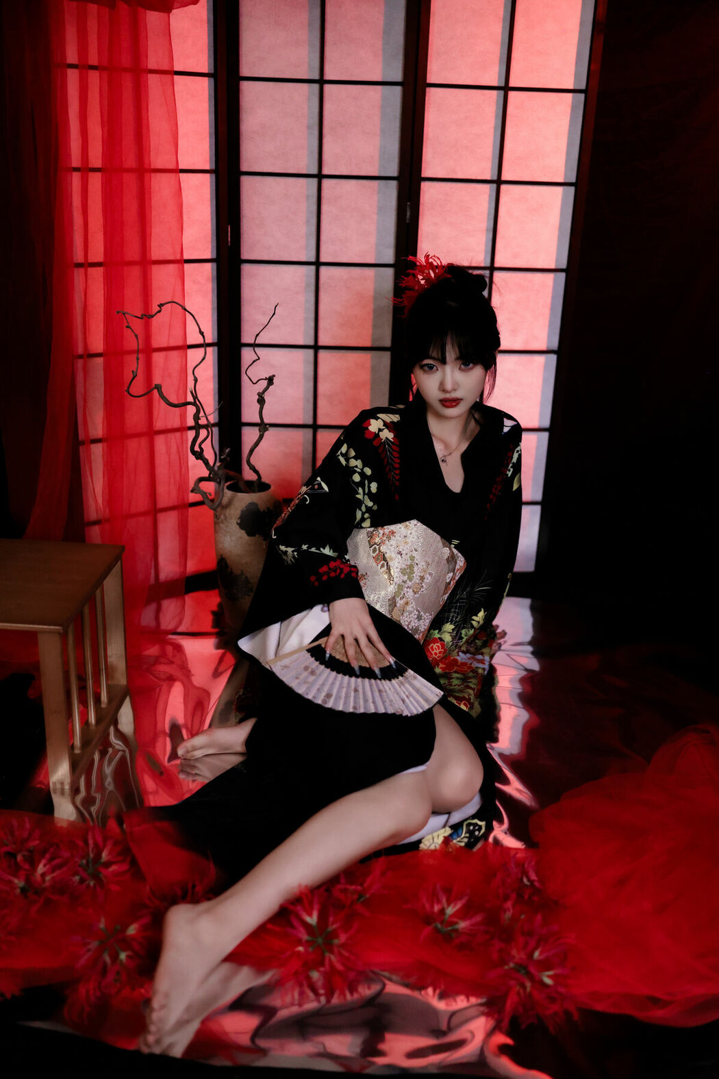 YiTuYu艺图语 Vol.9855 ## (26P)