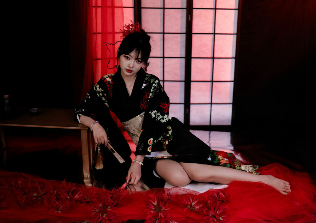 YiTuYu艺图语 Vol.9855 ## (26P)