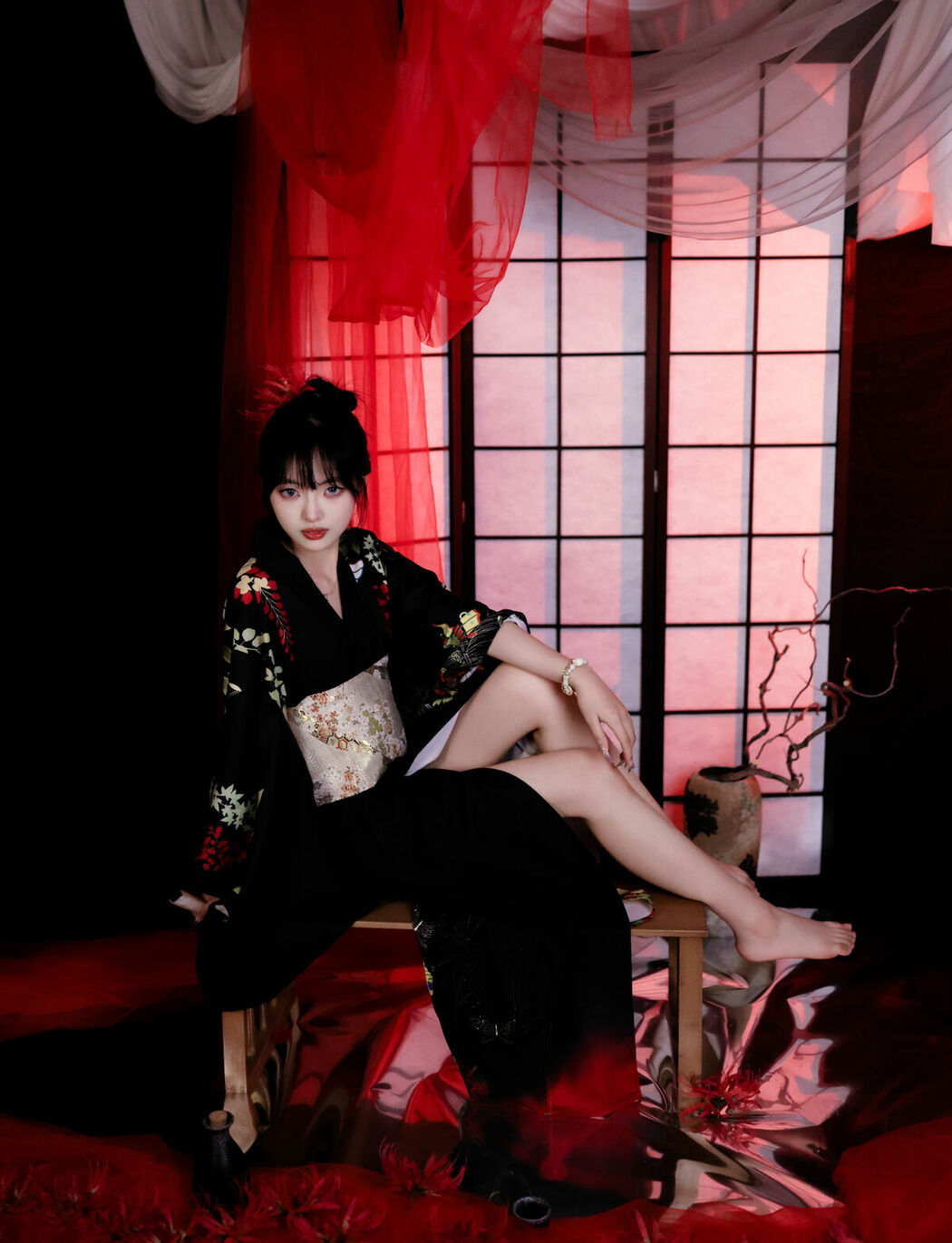 YiTuYu艺图语 Vol.9855 ## (26P)