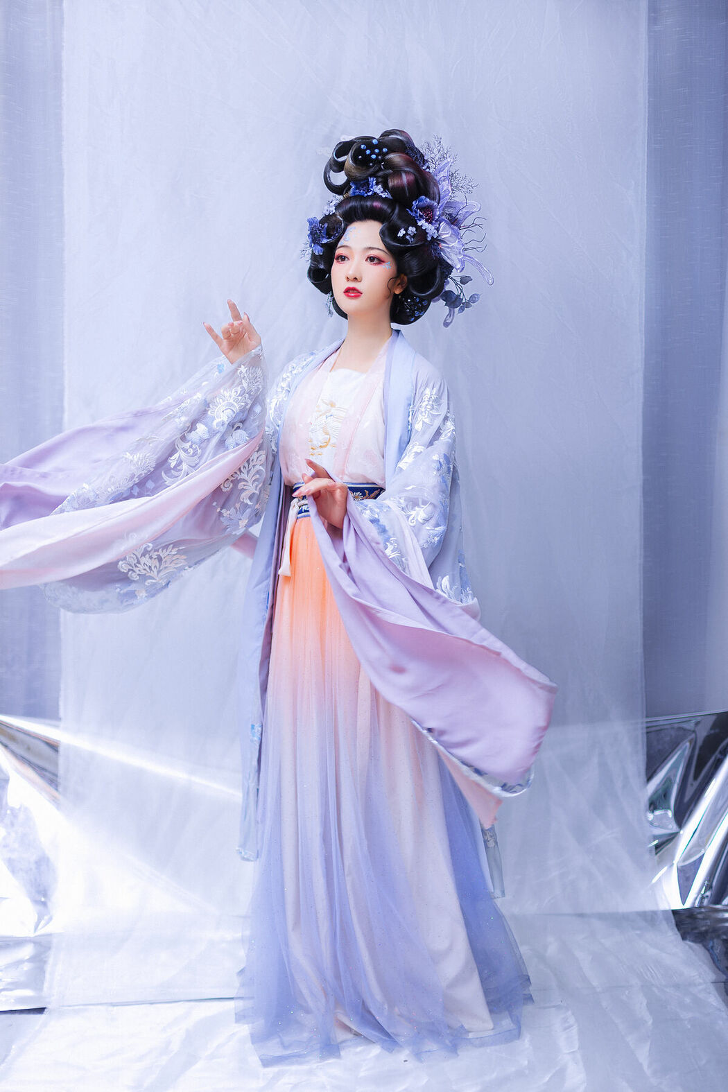 YiTuYu艺图语 Vol.9857 Li Xiao Xin (20P)