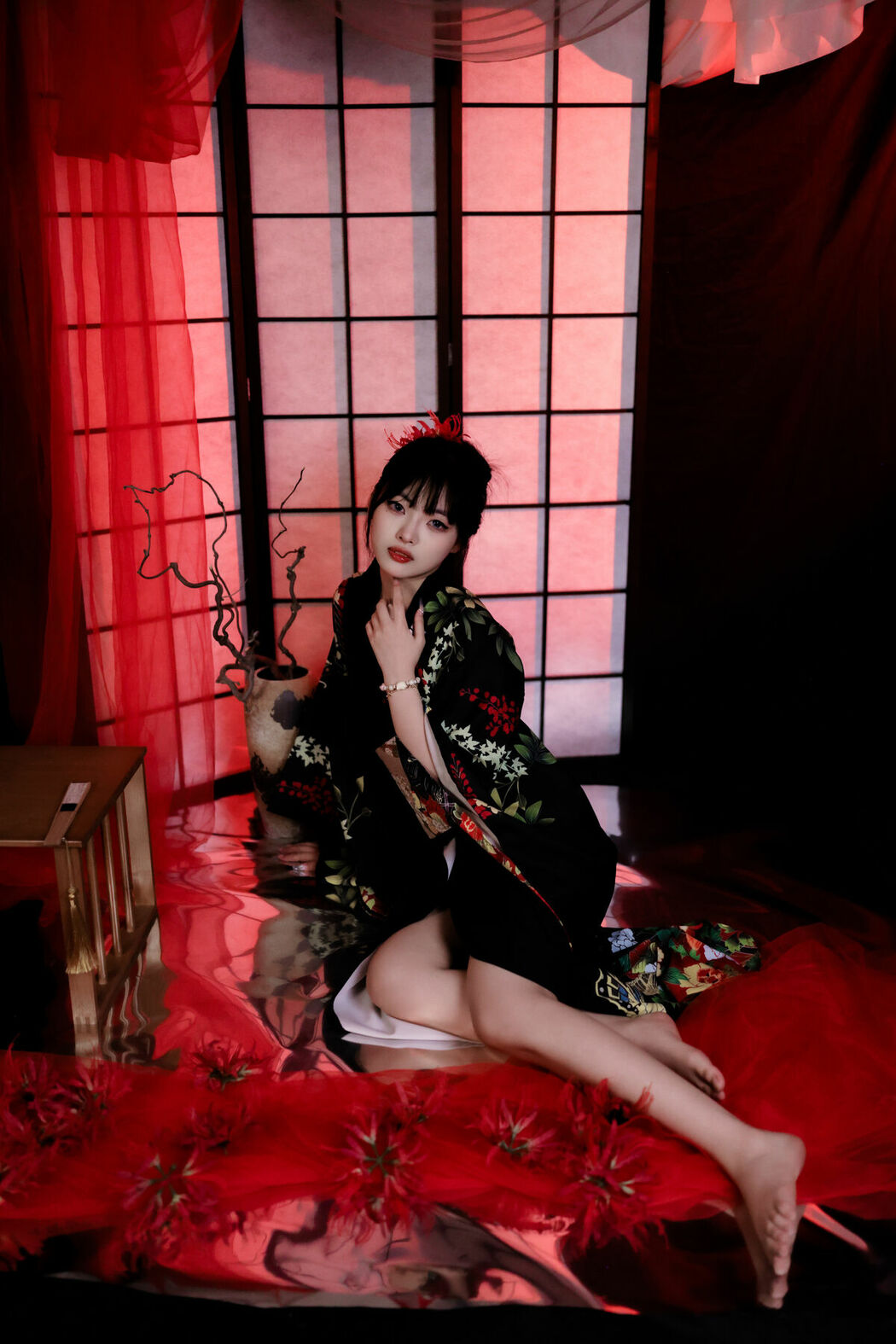 YiTuYu艺图语 Vol.9855 ## (26P)