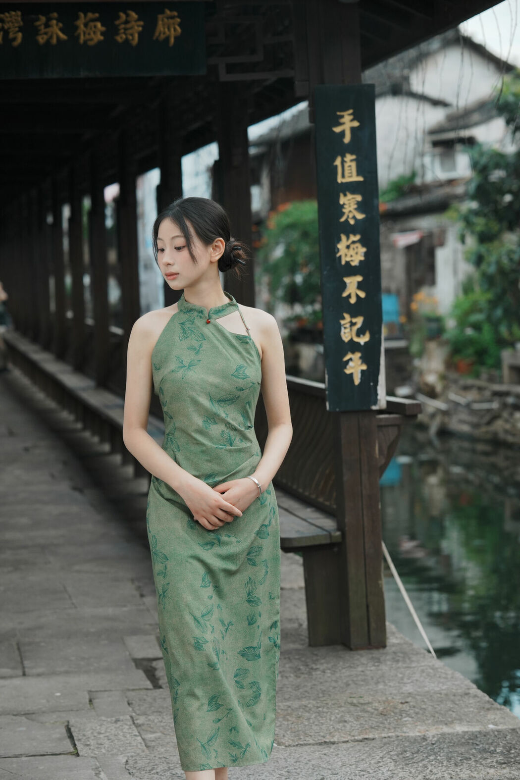 YiTuYu艺图语 Vol.9859 Xiao U (18P)