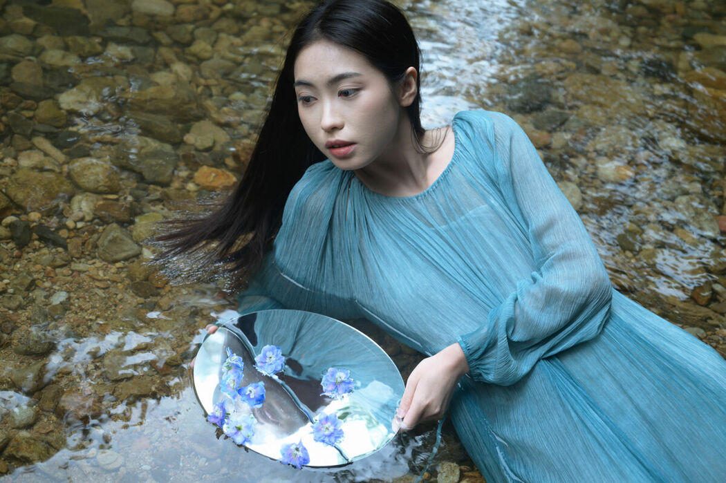 YiTuYu艺图语 Vol.9858 Ban Ge Yue Liang (20P)