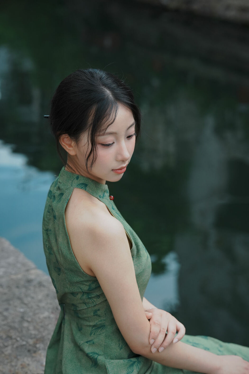 YiTuYu艺图语 Vol.9859 Xiao U (18P)