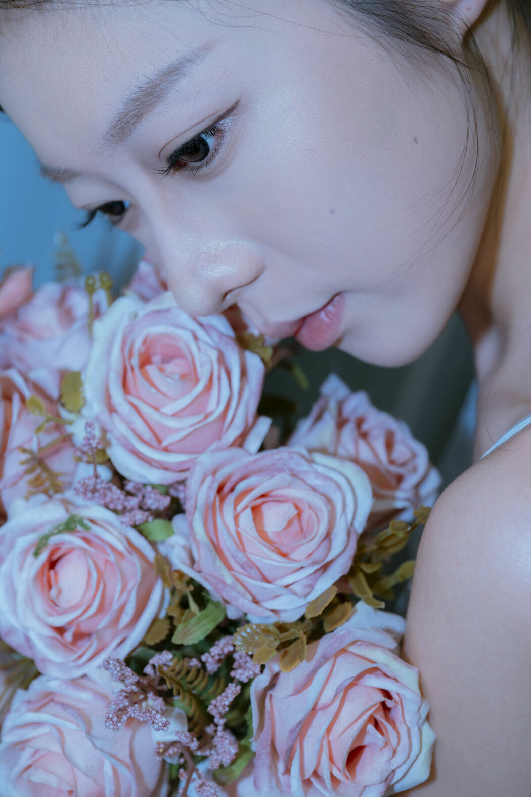 YiTuYu艺图语 Vol.9861 Xiao Kun (32P)