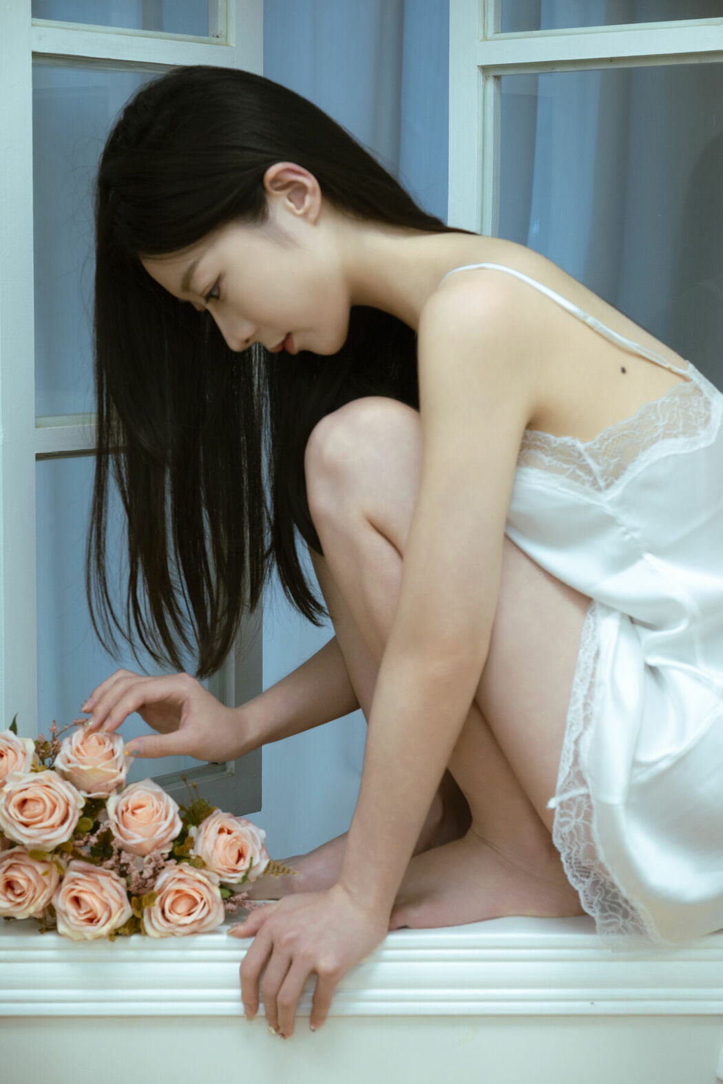 YiTuYu艺图语 Vol.9861 Xiao Kun (32P)