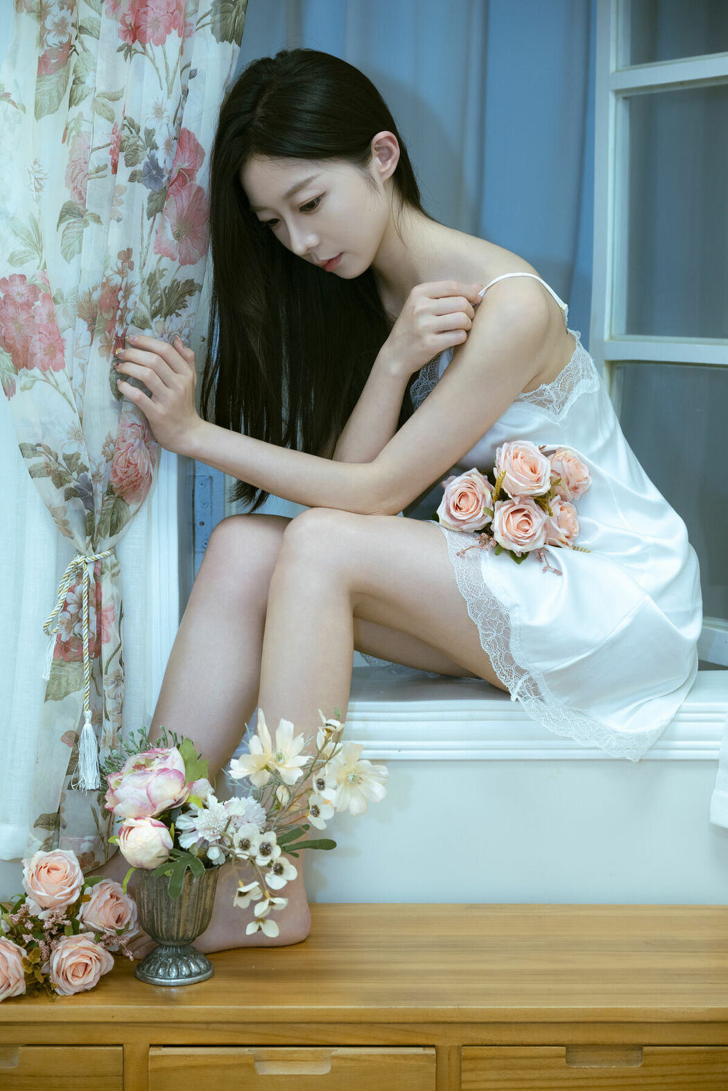 YiTuYu艺图语 Vol.9861 Xiao Kun (32P)