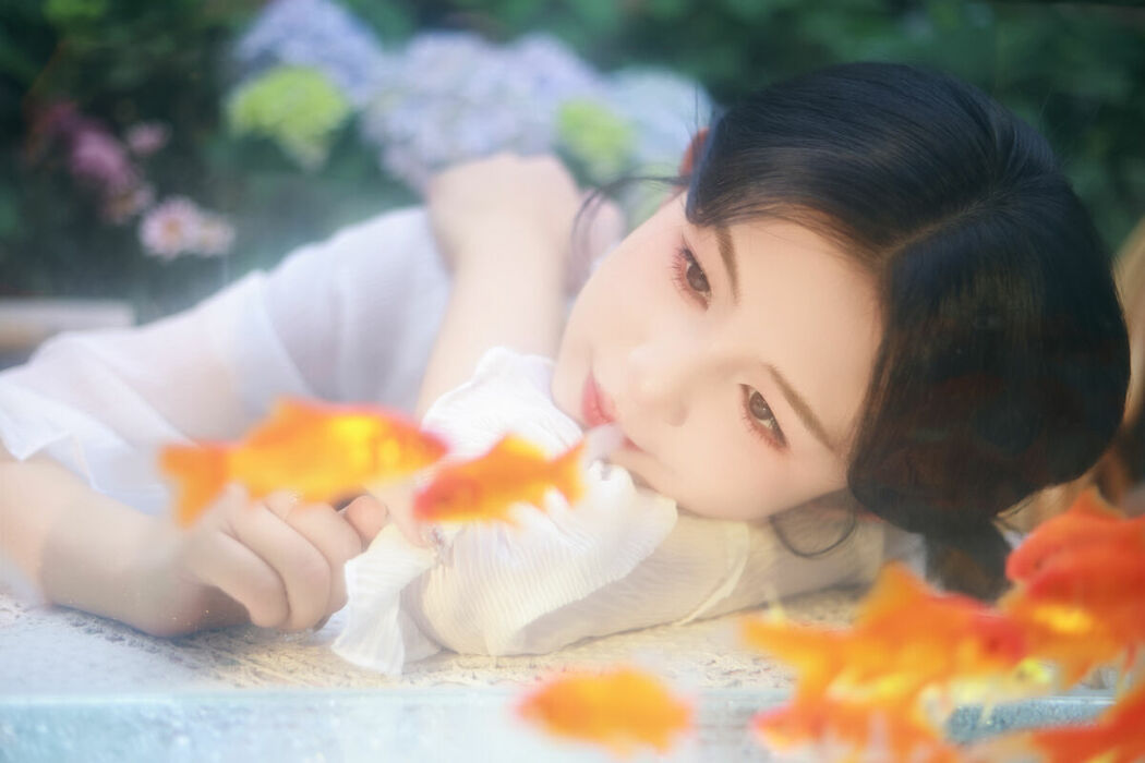 YiTuYu艺图语 Vol.9866 Jing Zi Zi (14P)