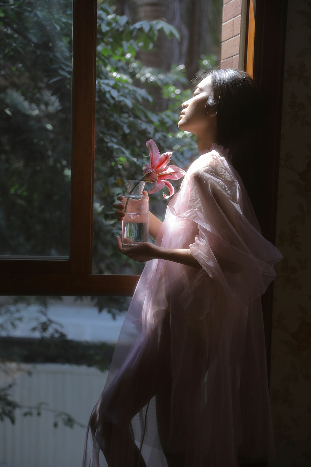 YiTuYu艺图语 Vol.9867 Liu Liu (19P)