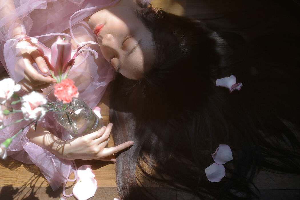 YiTuYu艺图语 Vol.9867 Liu Liu (19P)