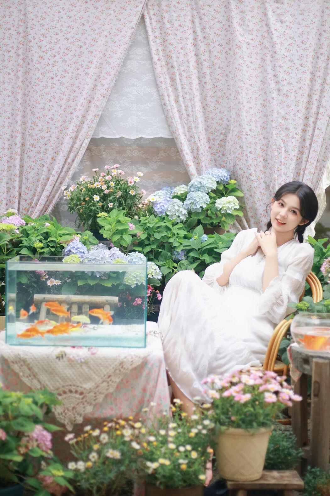 YiTuYu艺图语 Vol.9866 Jing Zi Zi (14P)
