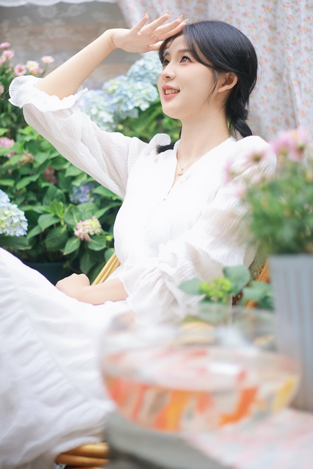 YiTuYu艺图语 Vol.9866 Jing Zi Zi (14P) Cover Photo