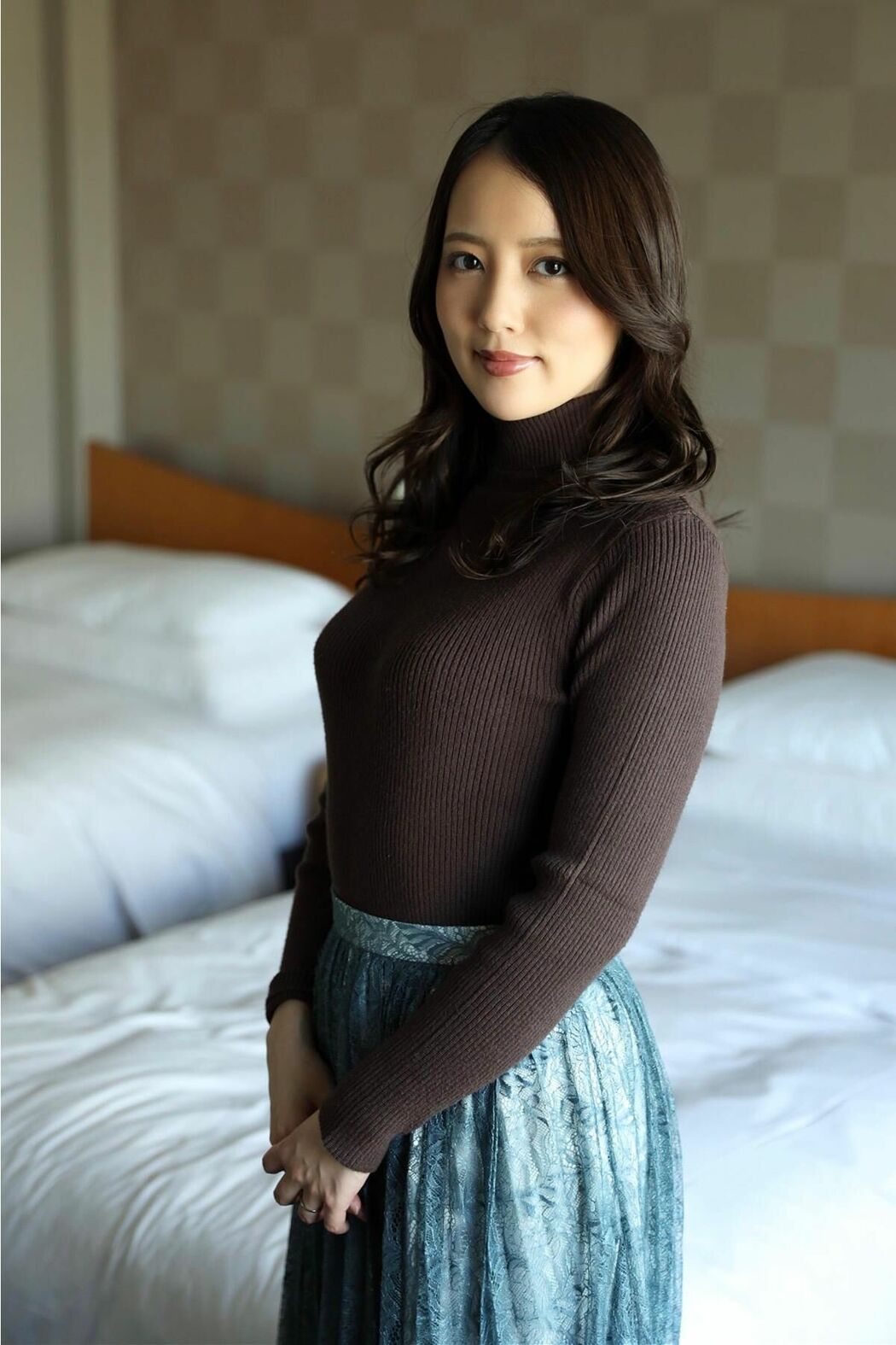 JP Kanna Fuji 藤かんな – 開業医の妻で元モデルという美貌の持ち主 (83P)