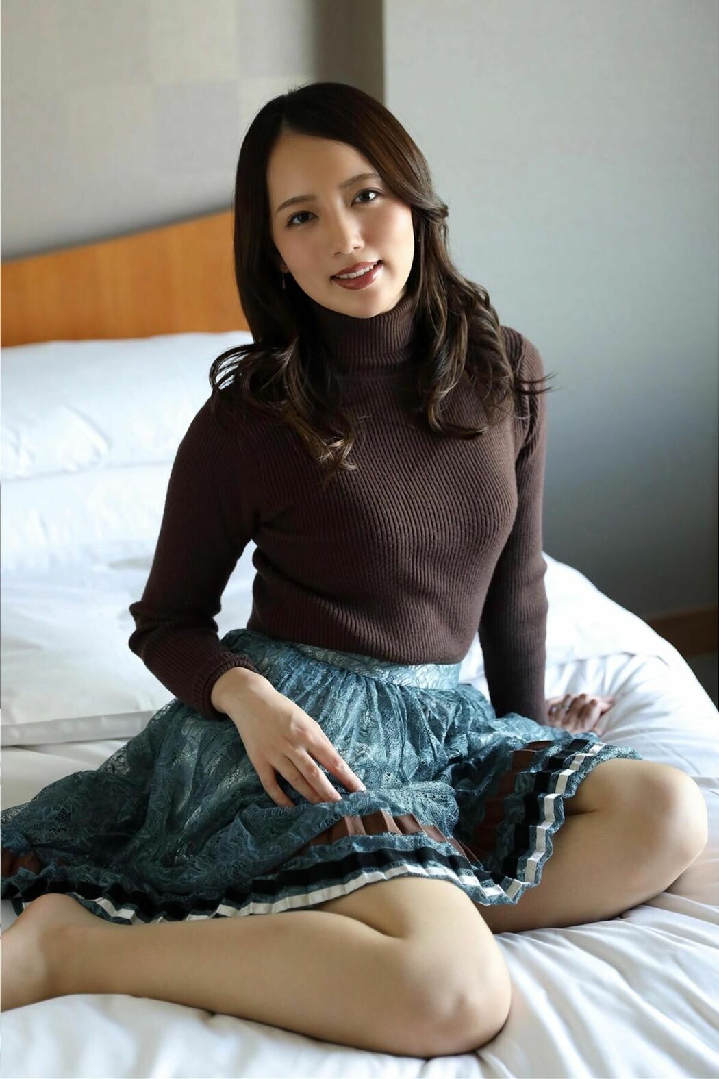 JP Kanna Fuji 藤かんな – 開業医の妻で元モデルという美貌の持ち主 (83P)