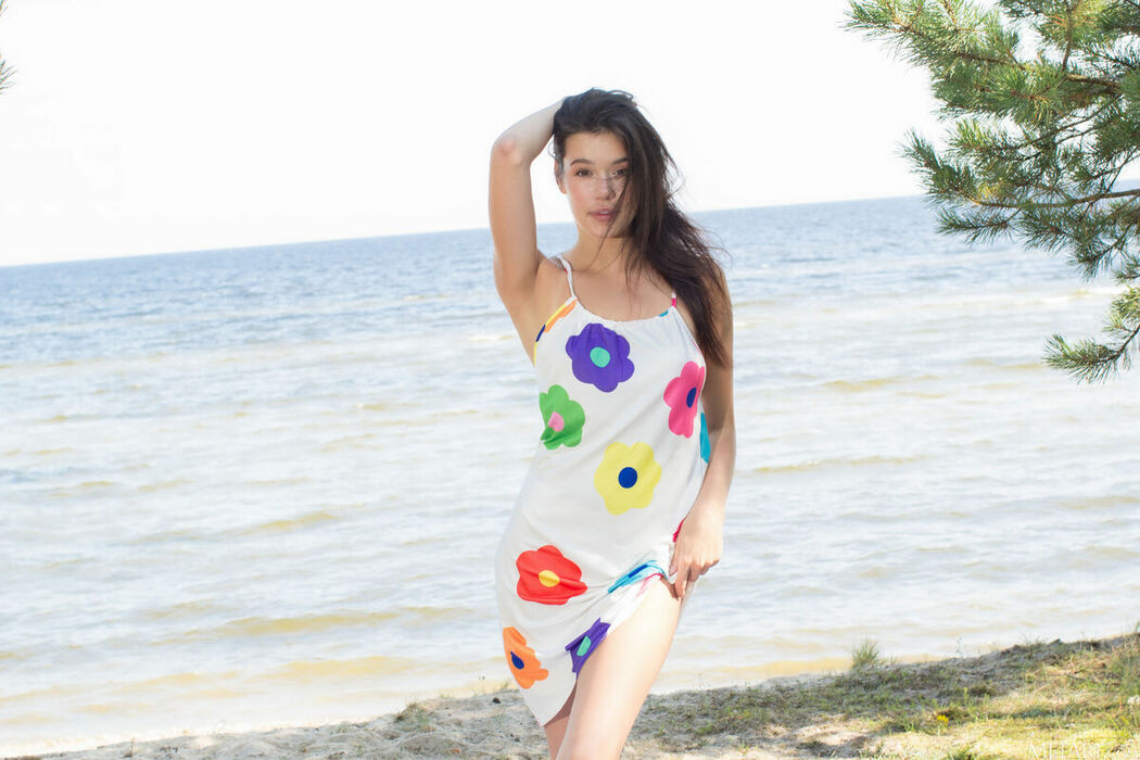 MetArt Davia Kelly – Favorite Sundress Part01 (61P)