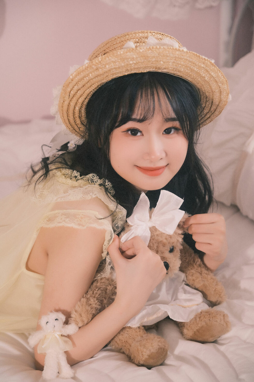 YiTuYu艺图语 Vol.9868 Xiao Wu (14P)
