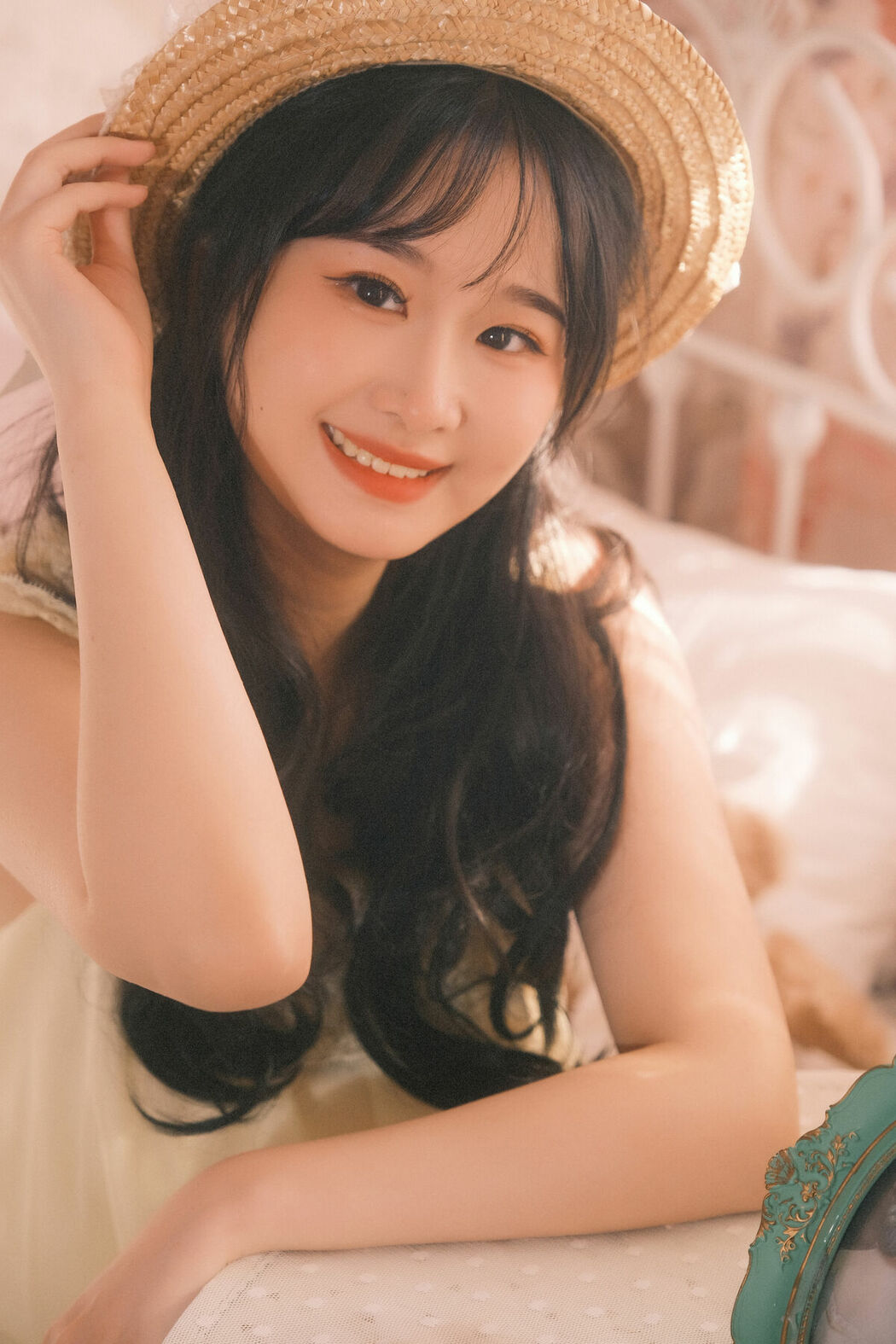 YiTuYu艺图语 Vol.9868 Xiao Wu (14P)