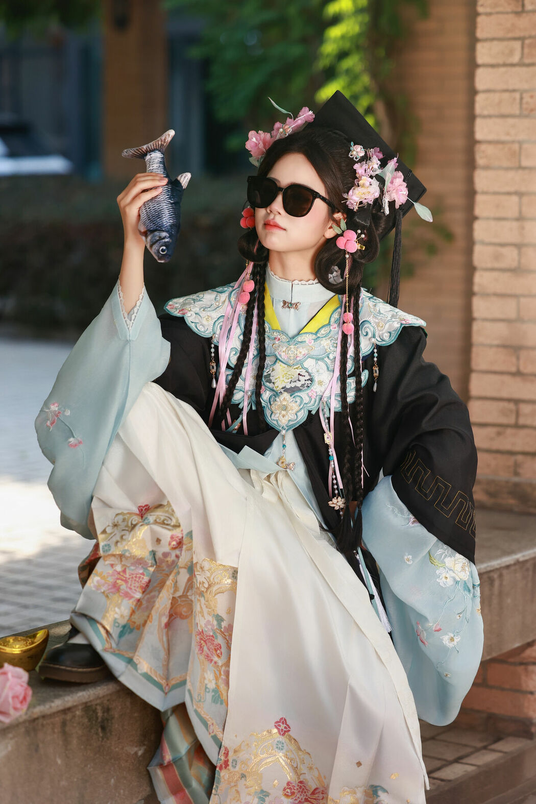 YiTuYu艺图语 Vol.9871 Xiao Du Tong Xue (17P)