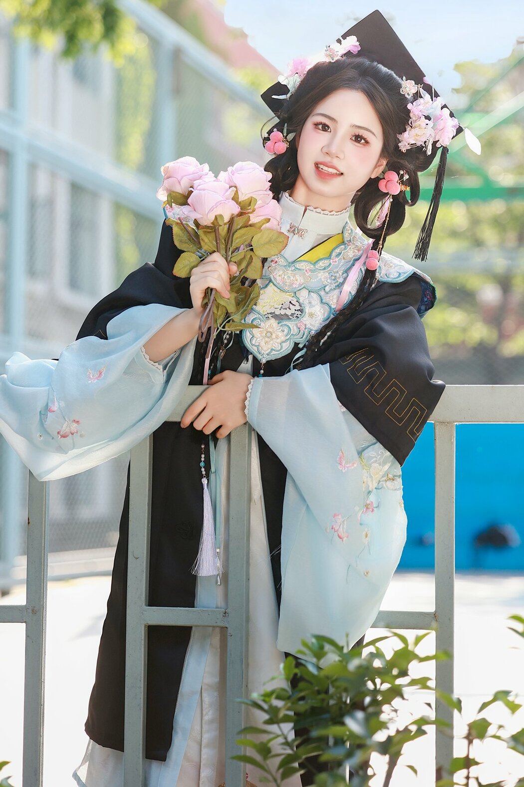 YiTuYu艺图语 Vol.9871 Xiao Du Tong Xue (17P) Cover Photo