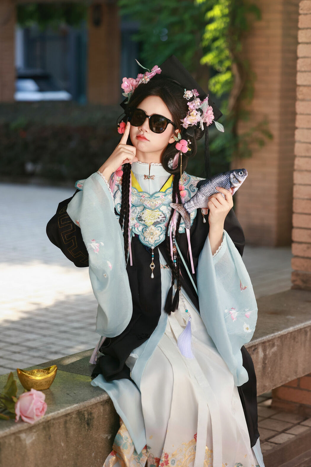 YiTuYu艺图语 Vol.9871 Xiao Du Tong Xue (17P)