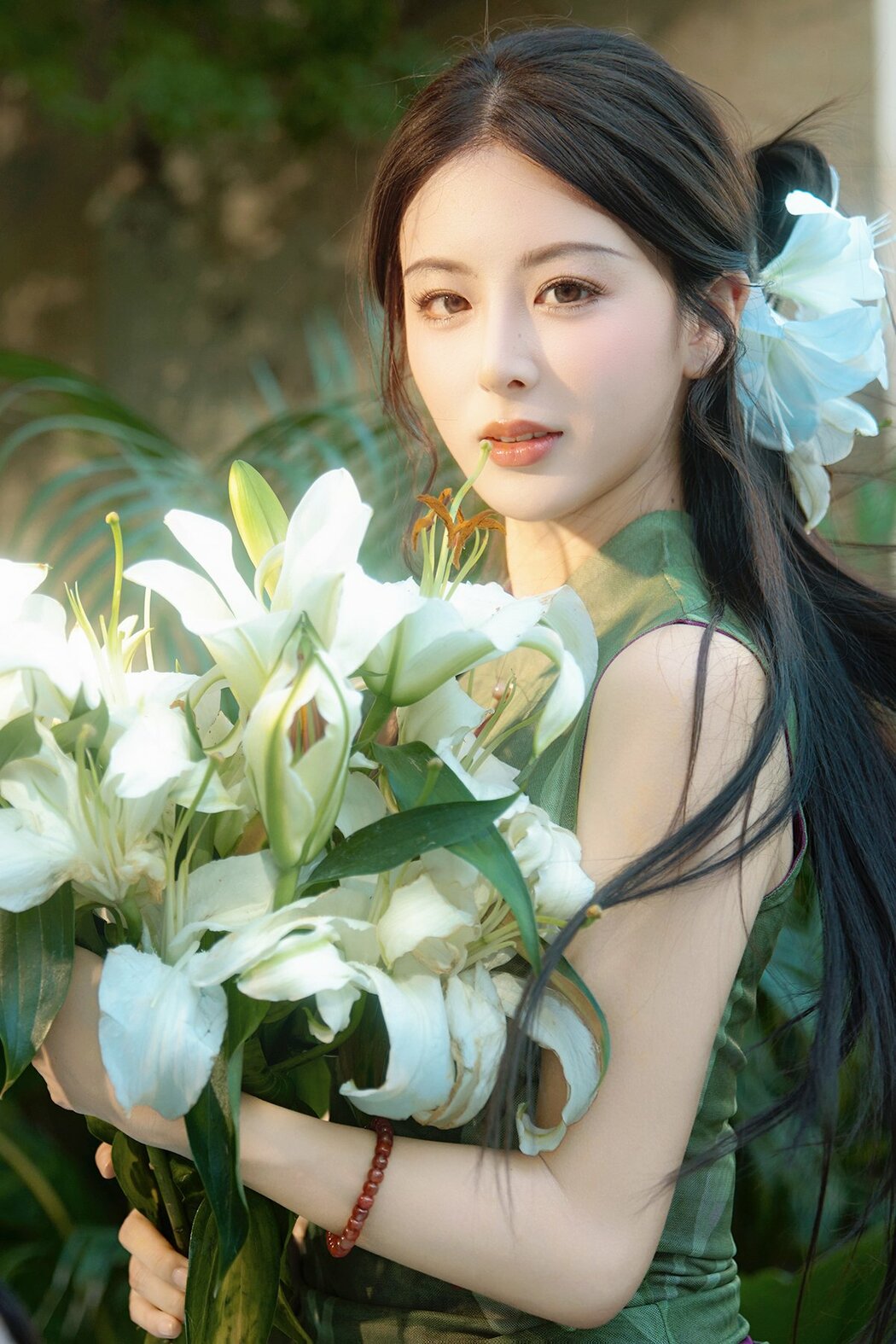 YiTuYu艺图语 Vol.9869 Yan Huan (14P) Cover Photo
