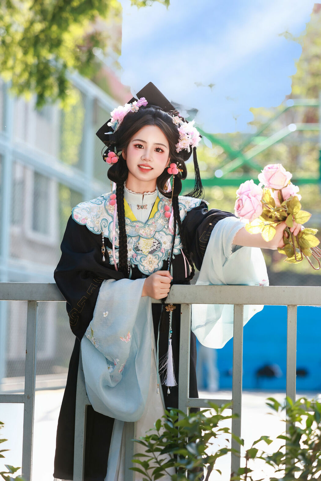 YiTuYu艺图语 Vol.9871 Xiao Du Tong Xue (17P)
