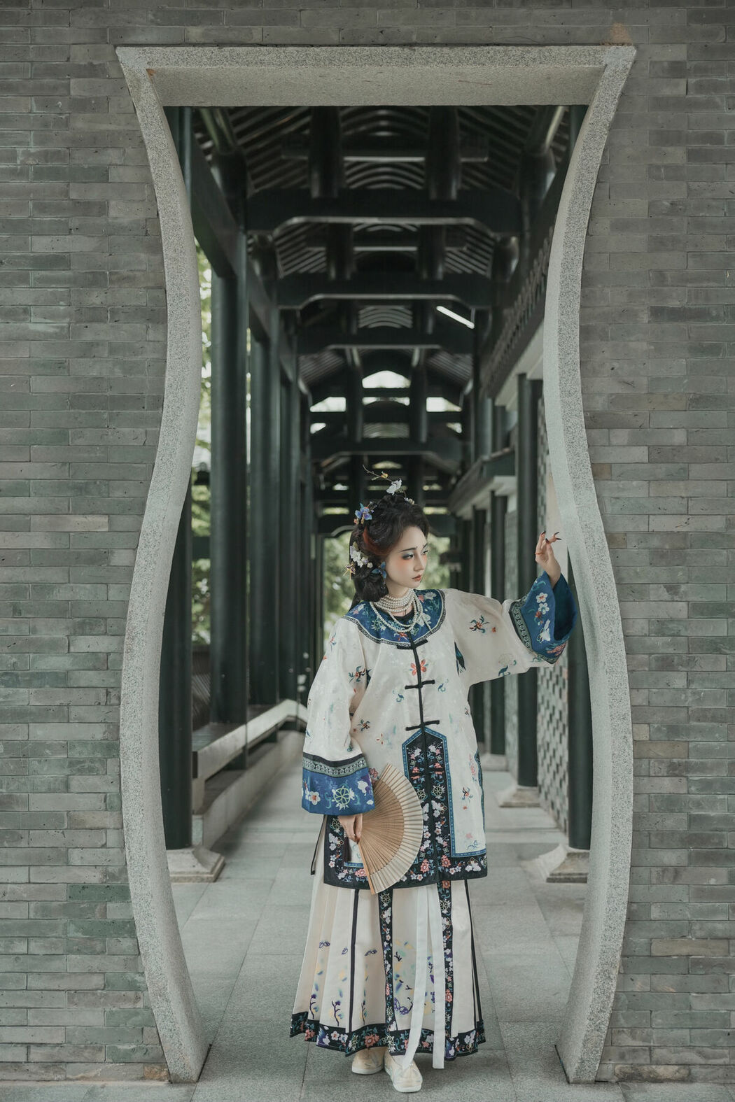 YiTuYu艺图语 Vol.9874 Lin Lang (43P)