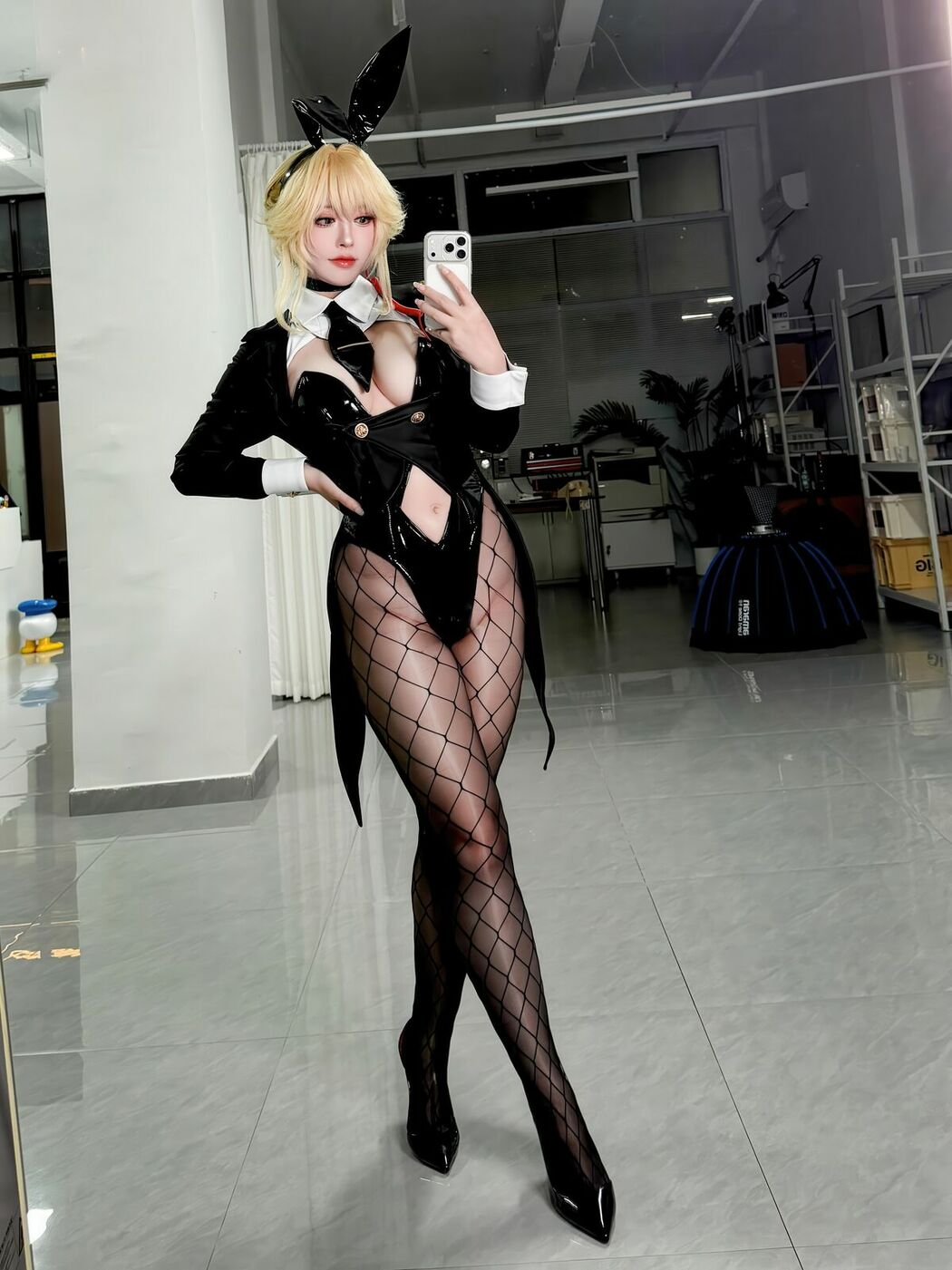 Coser@半半子 – 愛德ェントバニー (63P)