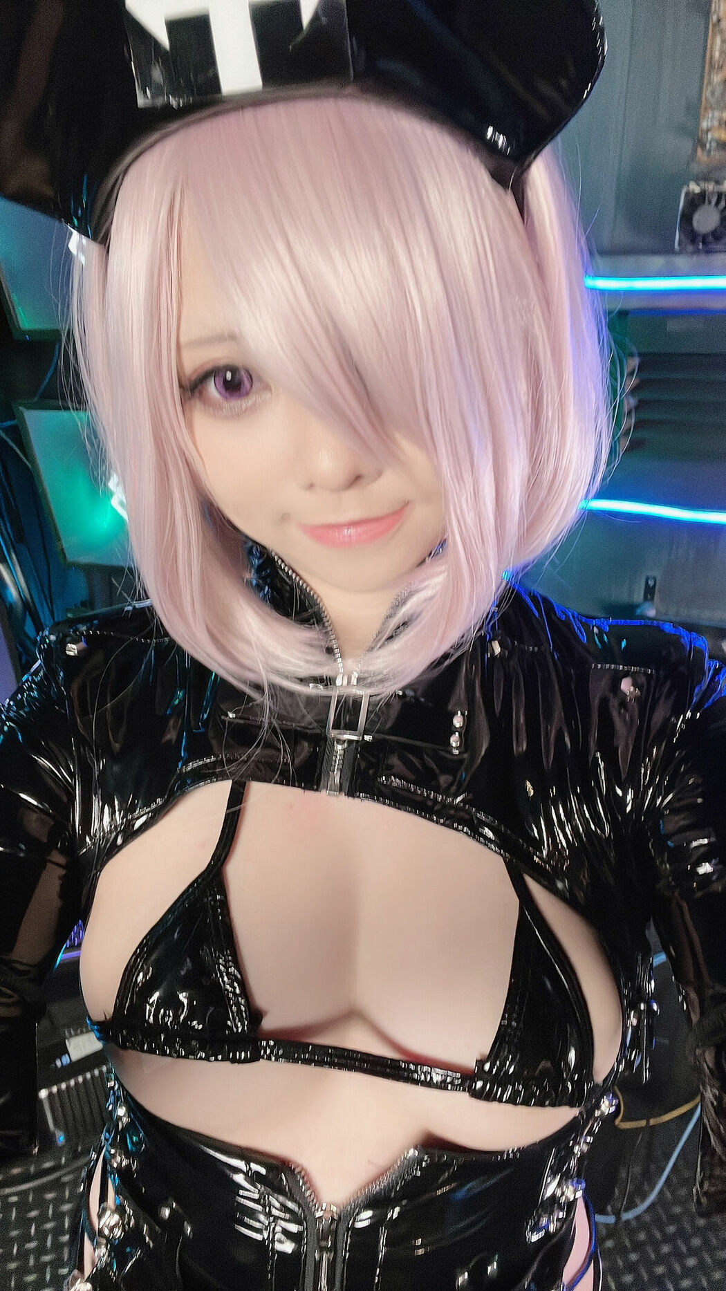 Coser@小空sora – 甘雨暗黑护士 (20P)