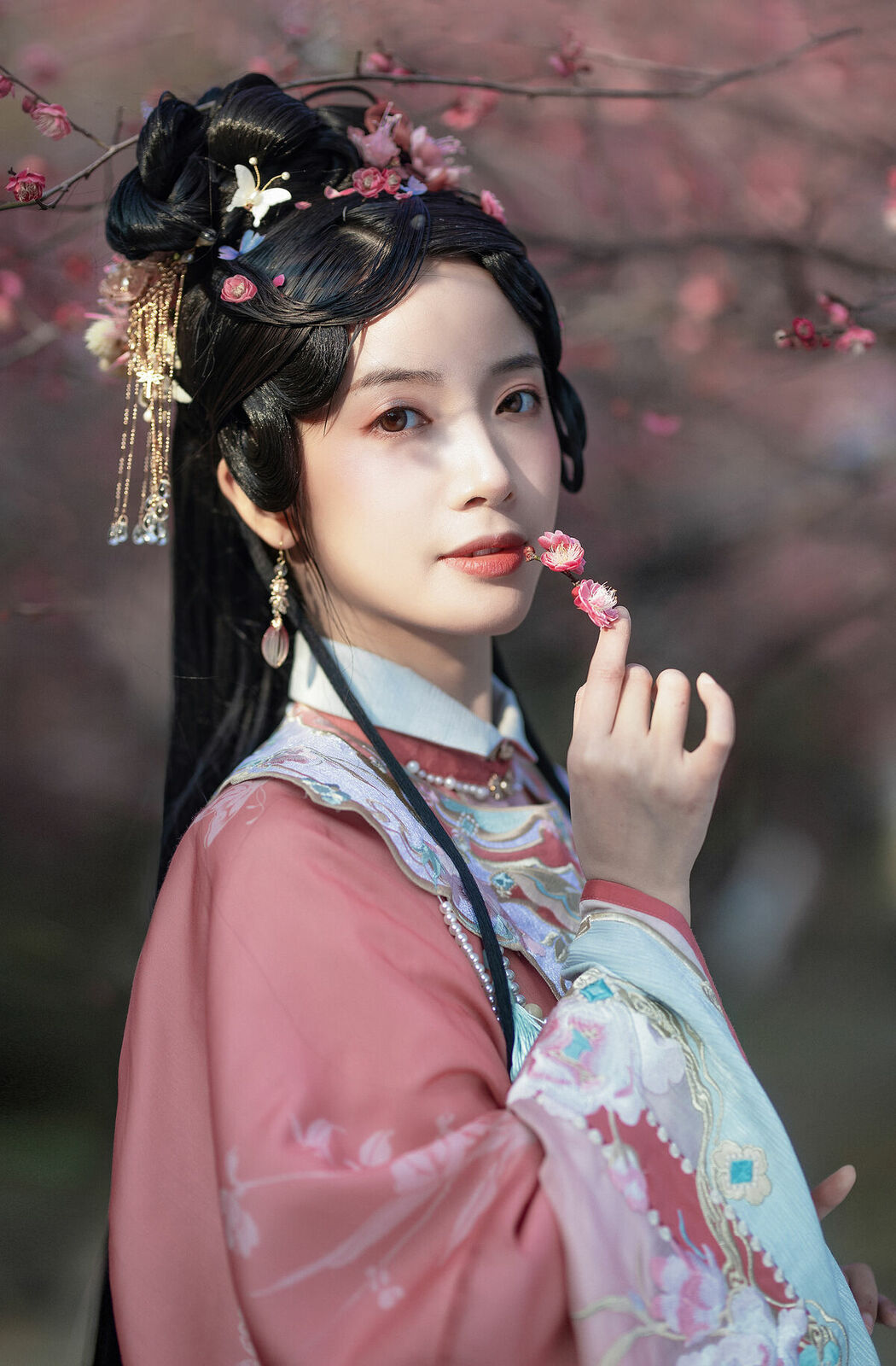 YiTuYu艺图语 Vol.9884 Yi Zhi a Meng Zai (15P)
